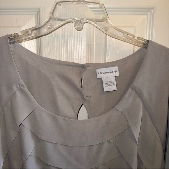Soft Surroundings Tiered Ruffle Flare Sleeve Top Gray Grey XL - Picture 2 of 4